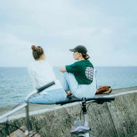 Aien Coffee & Hostel Chatan Exterior foto