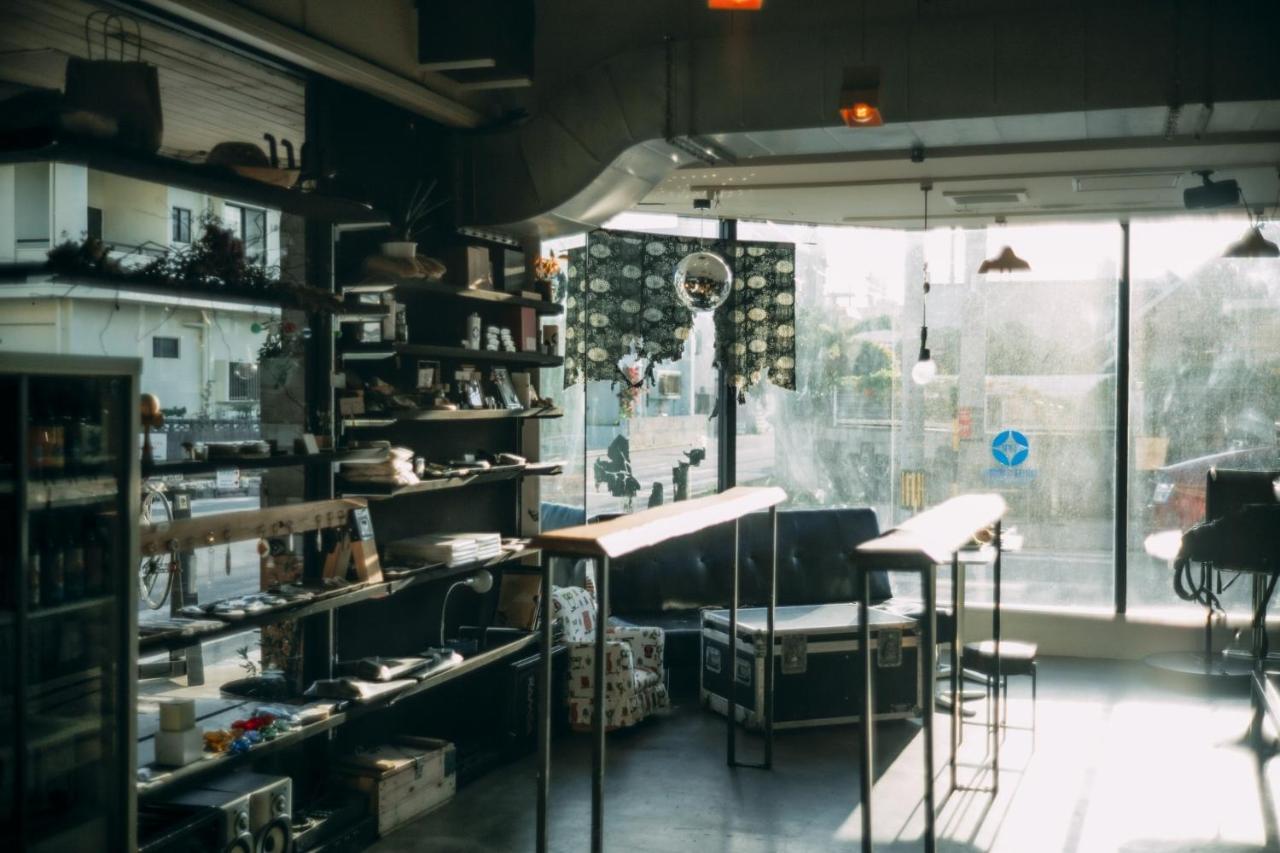 Aien Coffee & Hostel Chatan Exterior foto